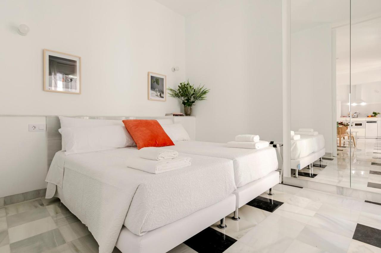 Aurora Terrace Apartments Siviglia Esterno foto